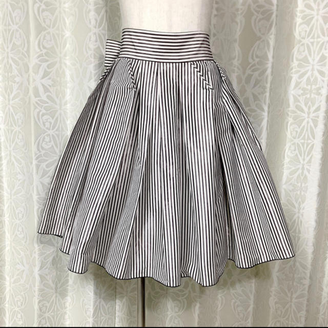 FRAY I.D(フレイアイディー)の紗栄子着用 フレイアイディー ストライプリボンスカート レディースのスカート(ひざ丈スカート)の商品写真