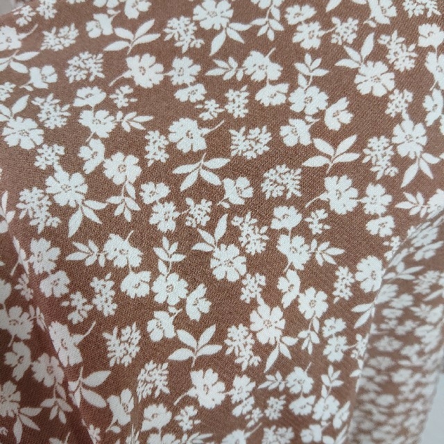 GU(ジーユー)のフラワープリントフレアロングスカート レディースのスカート(ロングスカート)の商品写真