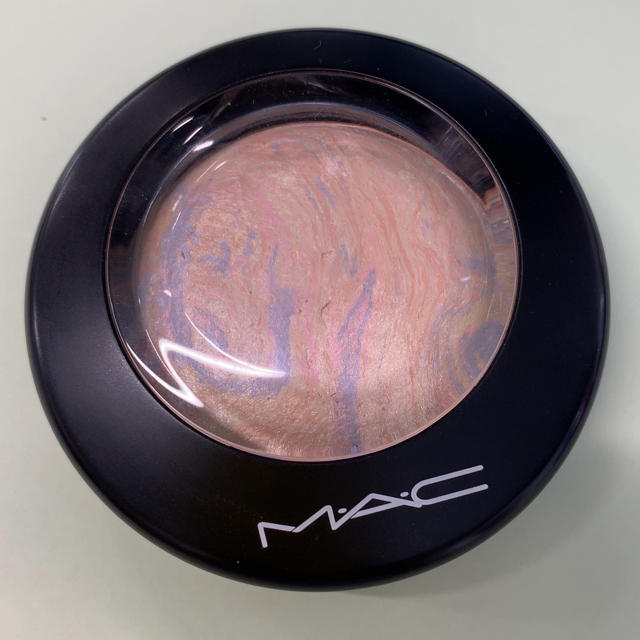 MAC(マック)のMAC ハイライト ライトスカペード コスメ/美容のベースメイク/化粧品(フェイスパウダー)の商品写真