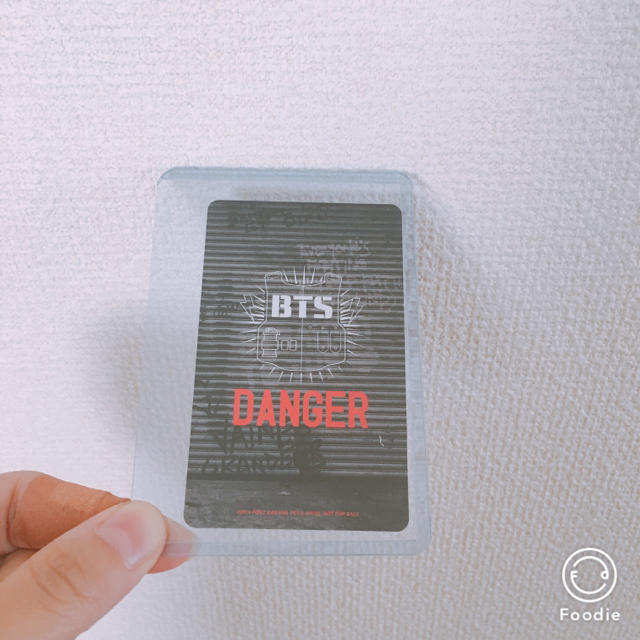 防弾少年団(BTS)(ボウダンショウネンダン)のBTS V トレカ Danger エンタメ/ホビーのタレントグッズ(アイドルグッズ)の商品写真