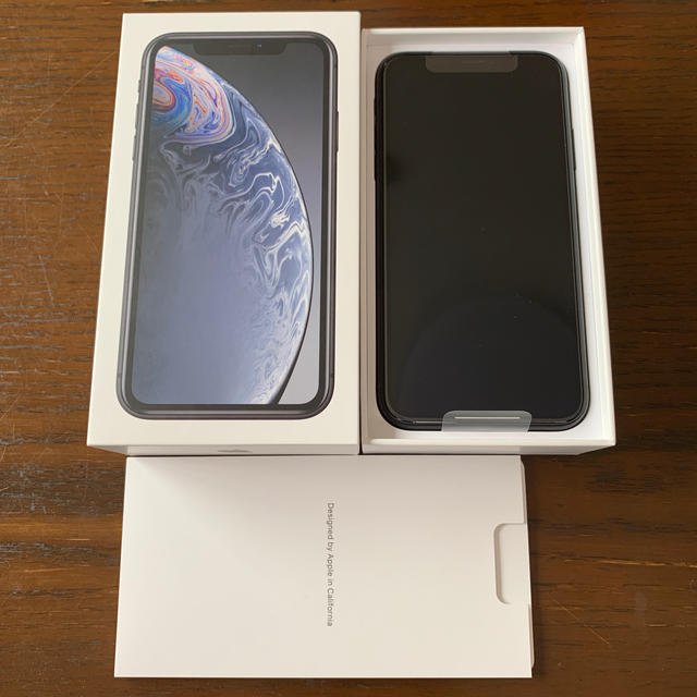 iPhone XR 64GB BLACK SIMフリー （au）