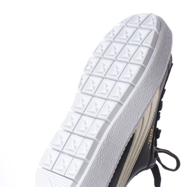 PUMA(プーマ)のPUMAスニーカー レディースの靴/シューズ(スニーカー)の商品写真