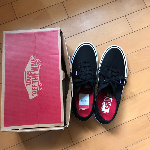 スニーカー【新品未使用】VANS スニーカー 黒 サイズ9※送料込