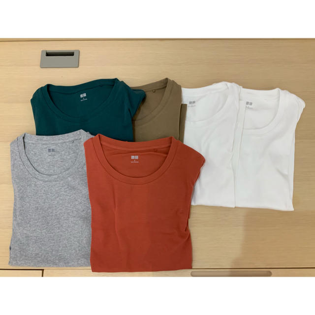 UNIQLO(ユニクロ)の[セット]UNIQLO   UネックTシャツ(七分袖) レディースのトップス(Tシャツ(長袖/七分))の商品写真