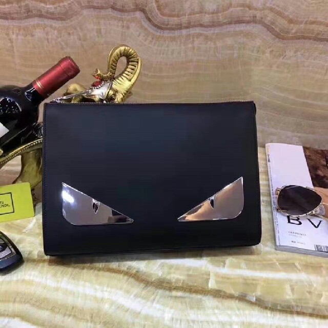 薄いです 十億 マンハッタン フェンディ クラッチ バッグ Garcons Club Jp 薄いです 十億 マンハッタン フェンディ クラッチ バッグ Garcons Club Jp