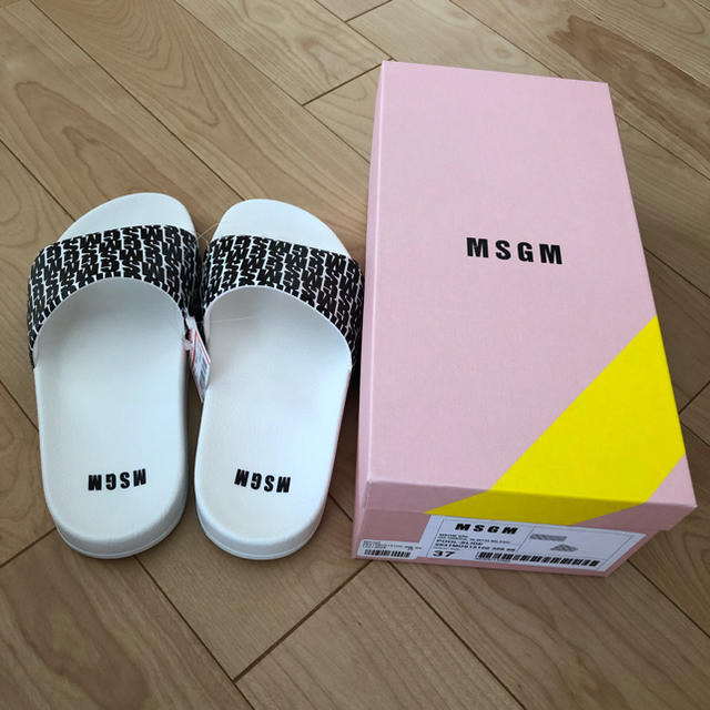 MSGM(エムエスジイエム)のMSGM サンダル 23.5-24 レディースの靴/シューズ(サンダル)の商品写真