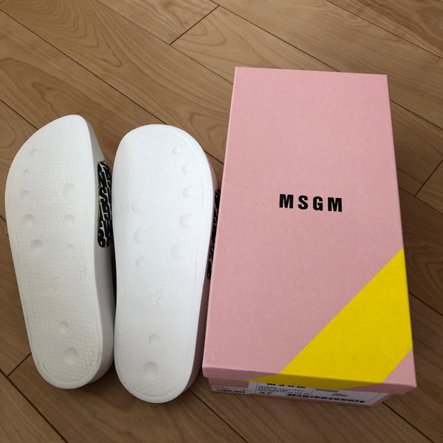 MSGM(エムエスジイエム)のMSGM サンダル 23.5-24 レディースの靴/シューズ(サンダル)の商品写真