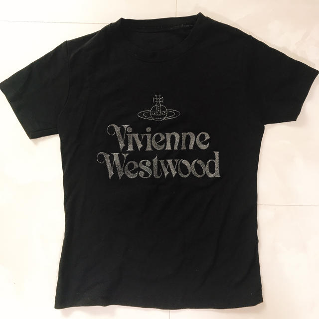 Vivienne Westwood(ヴィヴィアンウエストウッド)のVivienne Westwood Tシャツ 今なら2300円 レディースのトップス(Tシャツ(半袖/袖なし))の商品写真