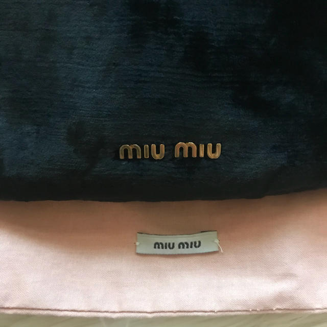 miumiu ベロア 巾着 ポーチ バッグ 2