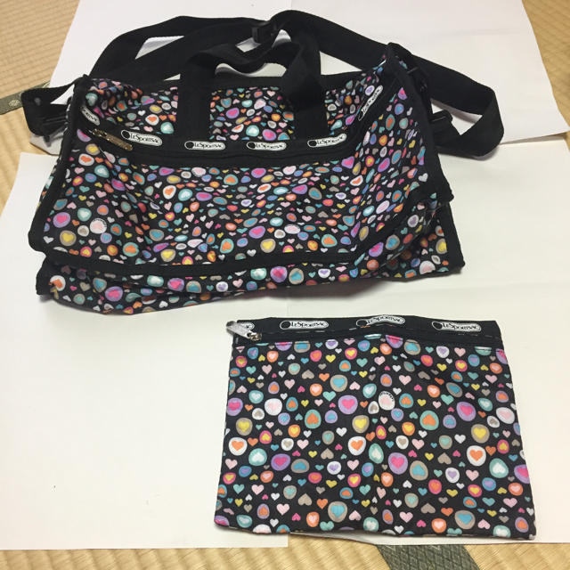 LeSportsac(レスポートサック)の最終お値下げ レスポートサック ボストンバック ハート柄 レディースのバッグ(ボストンバッグ)の商品写真