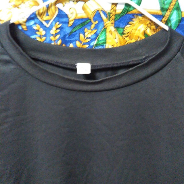 UNIQLO(ユニクロ)の黒長袖シャツ メンズのトップス(Tシャツ/カットソー(七分/長袖))の商品写真
