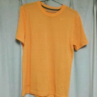 ナイキ(NIKE)のスポーツにはこれ！！NIKE 夏色カラー(Tシャツ/カットソー(半袖/袖なし))