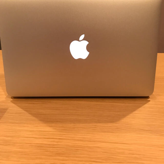 Apple Macbook Air Mid 2012 11インチスマホ/家電/カメラ