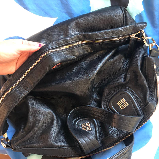 GIVENCHY(ジバンシィ)のNORI様専用ジバンシーナイチンゲール黒 レディースのバッグ(トートバッグ)の商品写真