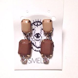 ケービーエフ(KBF)のsmelly＊ベージュ系ピアス(ピアス)