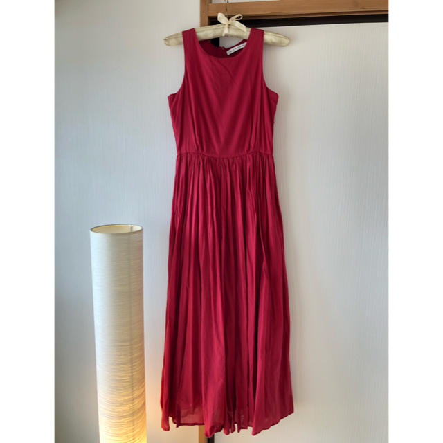 マリハ 夏のレディのドレス 赤