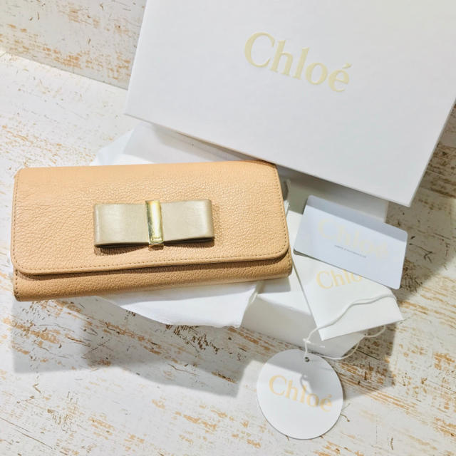 Chloe - Chloe クロエ リリィ 長財布 かぶせ蓋 ベージュの通販 by takuto’s shop｜クロエならラクマ