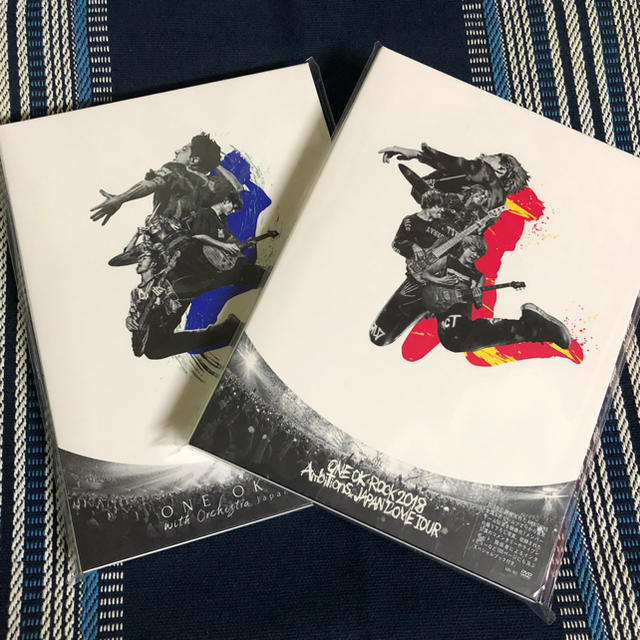 ONE OK ROCK ライブDVD2枚セット ONE OK ROCK ライブDVD2枚セット