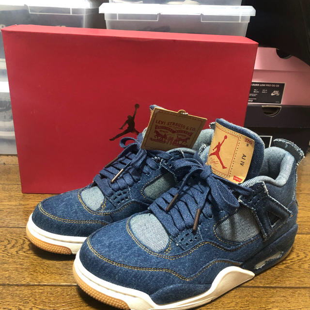 26cm AIR JORDAN 4 RETRO x Levi’s®︎Levi