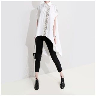 ザラ(ZARA)のアシンメトリー リングデザイン ロングシャツ 変形デザイン ナチュラル モード系(シャツ/ブラウス(長袖/七分))