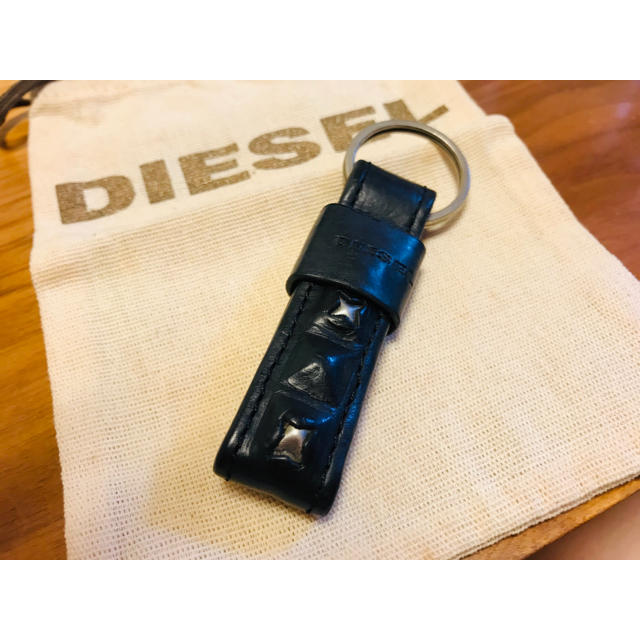 DIESEL(ディーゼル)のディーゼル キーホルダー メンズのファッション小物(キーホルダー)の商品写真