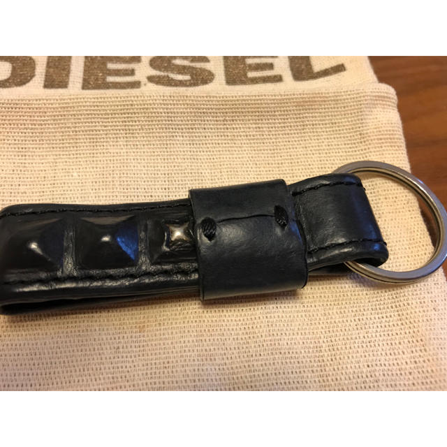 DIESEL(ディーゼル)のディーゼル キーホルダー メンズのファッション小物(キーホルダー)の商品写真