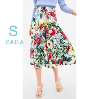 ザラ(ZARA)の新品未使用 ZARA 花柄 ベルト付 フレア ミモレ丈 膝丈 スカート S(ひざ丈スカート)
