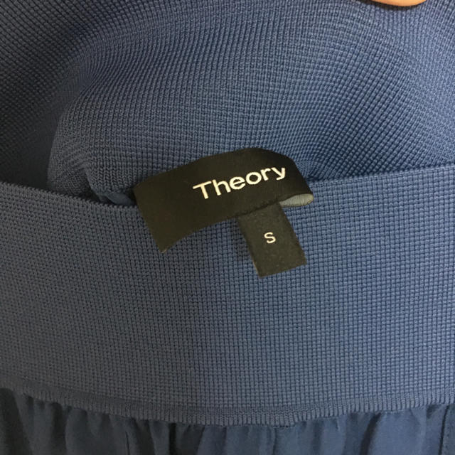 theory(セオリー)のtheory ブルー カジュアルパンツ レディースのパンツ(カジュアルパンツ)の商品写真