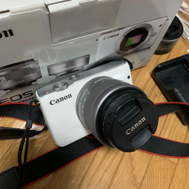 Canon Canon Eos M10 ミラーレス一眼レフ カラー白の通販 By Shel キヤノンならラクマ