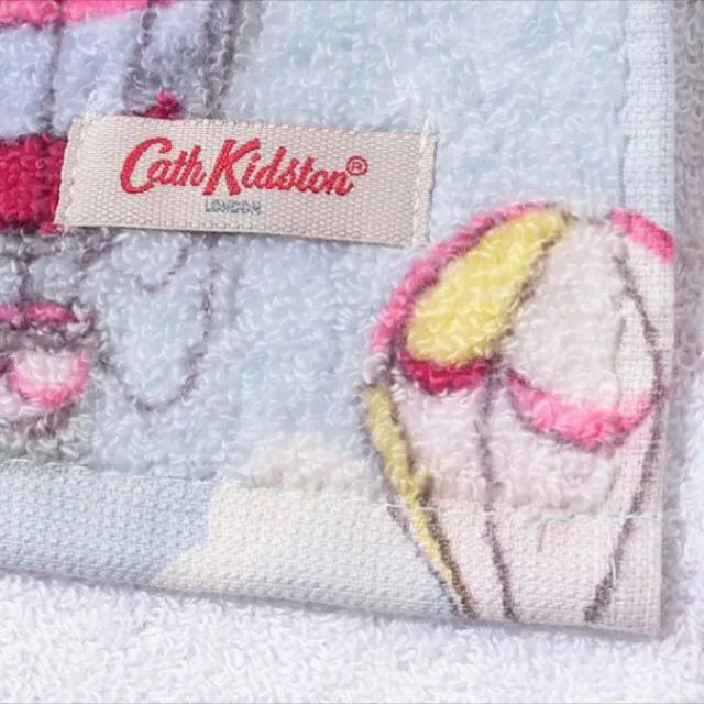 Cath Kidston(キャスキッドソン)の新品 キャスキッドソン ハンカチ 2枚セット レディースのファッション小物(ハンカチ)の商品写真