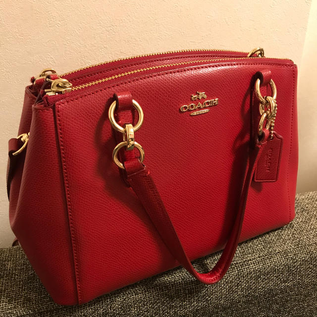 COACH　バッグ　ショルダーバッグ　赤