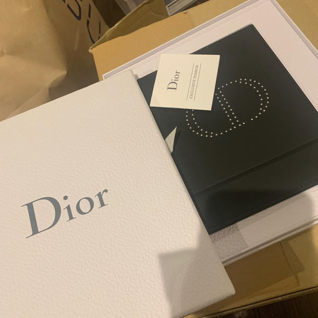 Dior(ディオール)のDior 非売品卓上ミラー 新品未使用 レディースのファッション小物(ミラー)の商品写真