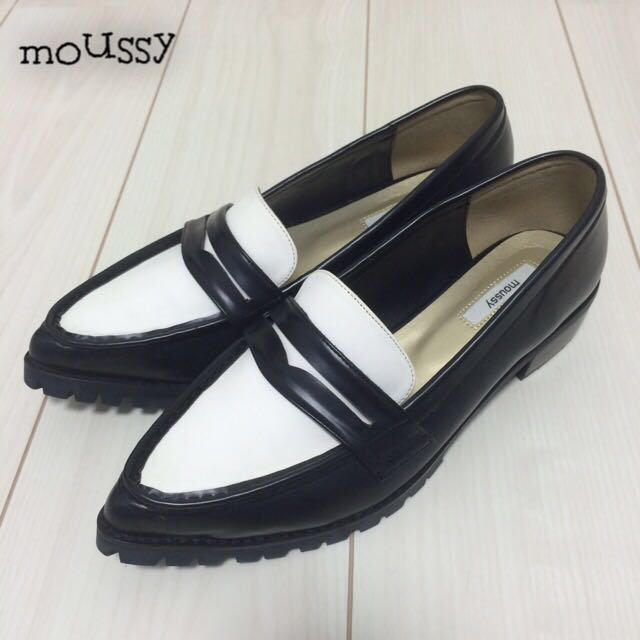 moussy ローファー