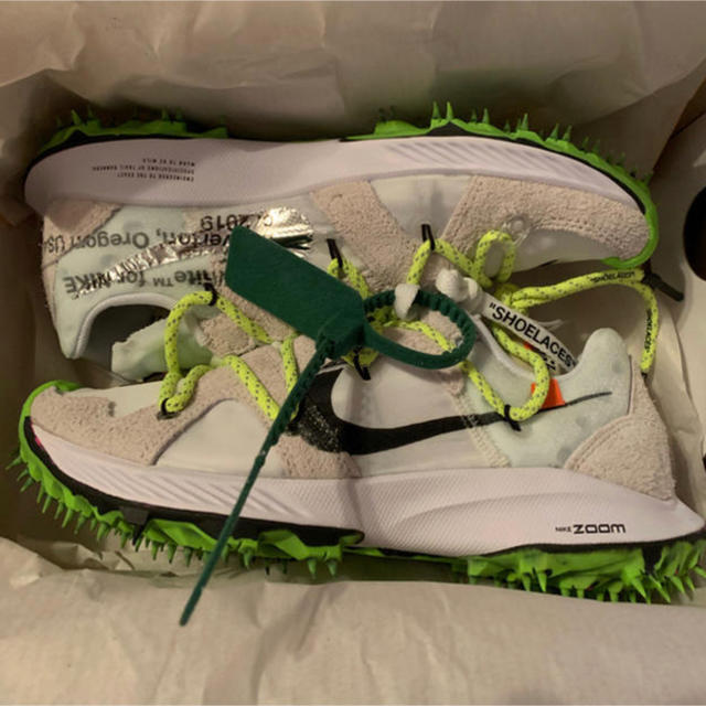 OFF-WHITE × NIKE AIR ZOOM TERRA KIGER 5