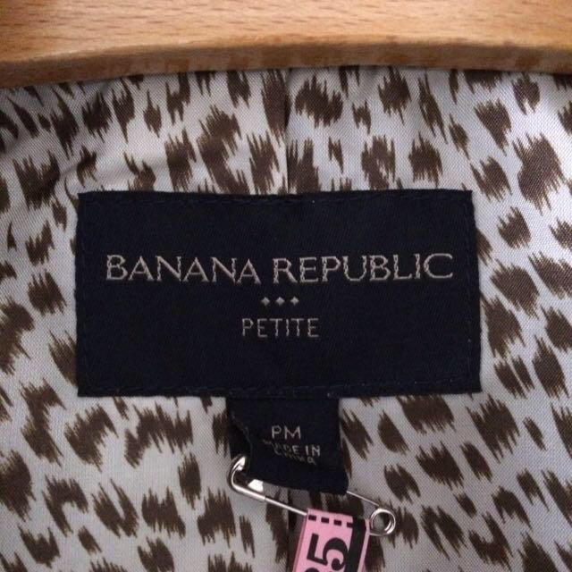 Banana Republic(バナナリパブリック)のバナリパ トレンチコート レディースのジャケット/アウター(トレンチコート)の商品写真