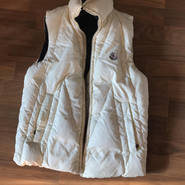 MONCLER(モンクレール)の専用です。 メンズのジャケット/アウター(ダウンベスト)の商品写真