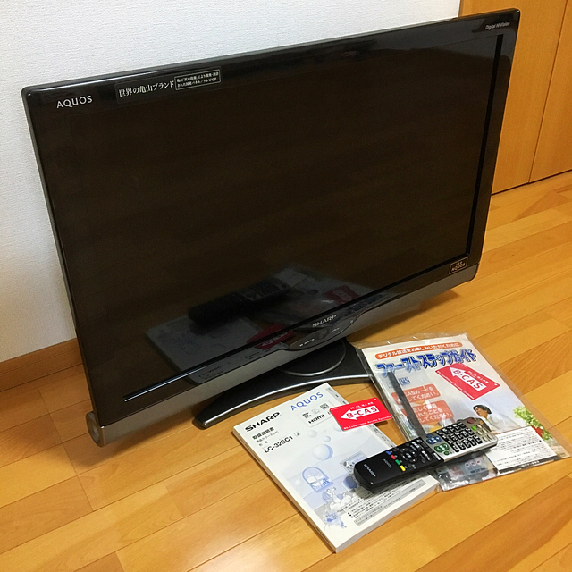 AQUOS(アクオス)の値引きしました⭐️液晶テレビ 32型 シャープ AQUOS LC-32SC1  スマホ/家電/カメラのテレビ/映像機器(テレビ)の商品写真