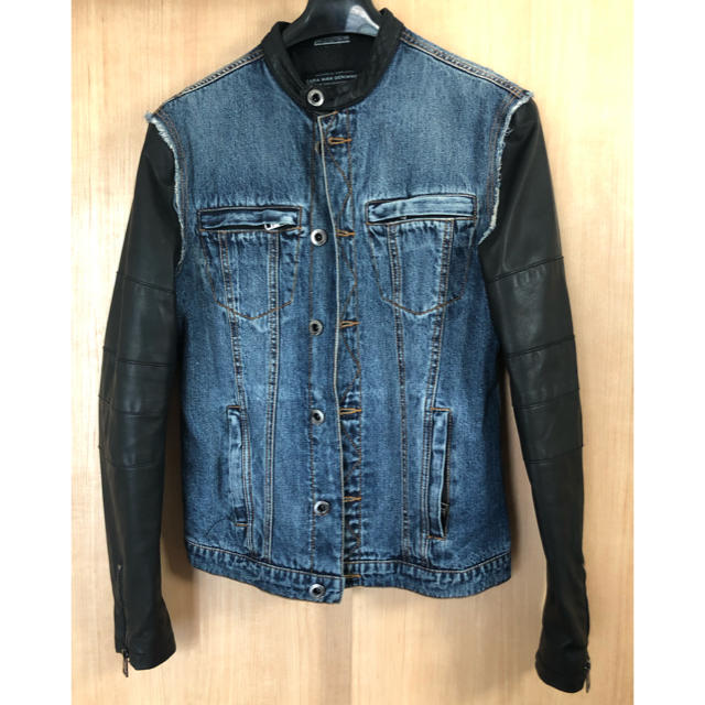 ZARA(ザラ)のZARA レザー切替えデニムジャケット Sサイズ メンズのジャケット/アウター(Gジャン/デニムジャケット)の商品写真