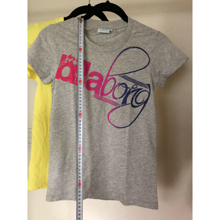 ビラボン(billabong)のレディース ティシャツ　billabong グレーのみ(Tシャツ(半袖/袖なし))