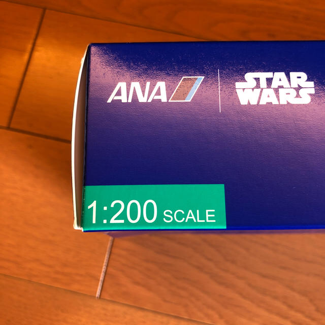 ANA(全日本空輸)(エーエヌエー(ゼンニッポンクウユ))の【まけまけ様専用】ANA STARWARS スターウォーズR2-D2 787-9 エンタメ/ホビーのフィギュア(SF/ファンタジー/ホラー)の商品写真