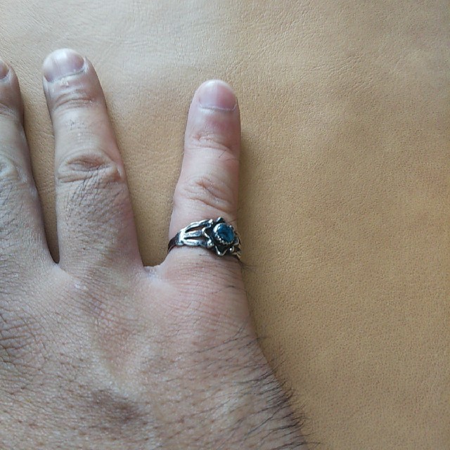 MALAIKA(マライカ)のインディアンジュエリー ナバホ族 ターコイズ シルバーリング 12号 指輪 レディースのアクセサリー(リング(指輪))の商品写真