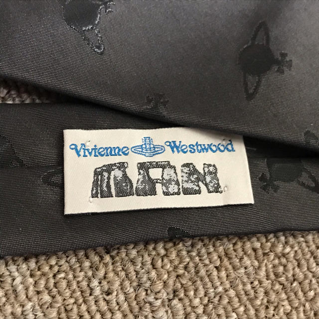 Vivienne Westwood(ヴィヴィアンウエストウッド)のVivienne Westwoodネクタイ・ヴィヴィアンウエストウッド新品未使用 メンズのファッション小物(ネクタイ)の商品写真