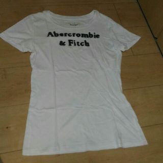 アバクロンビーアンドフィッチ(Abercrombie&Fitch)のアバクロTシャツM 難あり!(Tシャツ(半袖/袖なし))