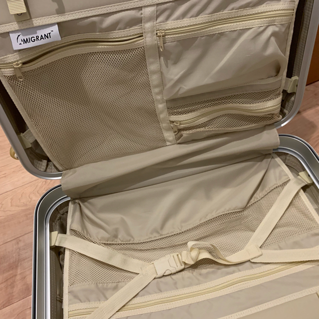 スーツケース レディースのバッグ(スーツケース/キャリーバッグ)の商品写真