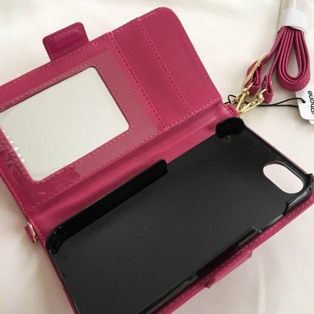 CECIL McBEE(セシルマクビー)の新品 セシルマクビー ショルダー付き ミラー付き iPhoneケース ピンク スマホ/家電/カメラのスマホアクセサリー(iPhoneケース)の商品写真