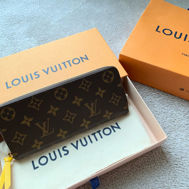 LOUIS VUITTON(ルイヴィトン)の新品 LOUIS VUTTON 財布 ポルトフォイユ・クレマンス 保証書付き メンズのファッション小物(長財布)の商品写真