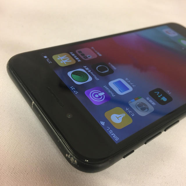 Softbank(ソフトバンク)のソフトバンク iPhone7 128GB ブラック （8-15） スマホ/家電/カメラのスマートフォン/携帯電話(スマートフォン本体)の商品写真