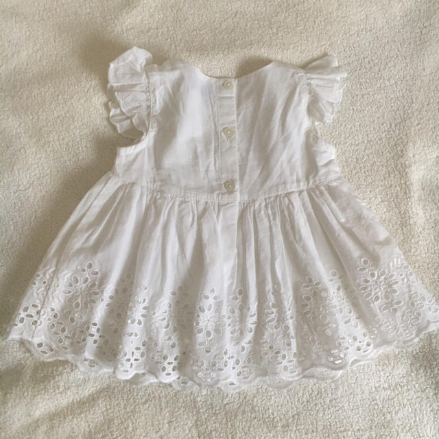 NEXT(ネクスト)の♡lilum様 専用♡新品未使用 next ホワイト レースワンピース♡ キッズ/ベビー/マタニティのベビー服(~85cm)(ワンピース)の商品写真