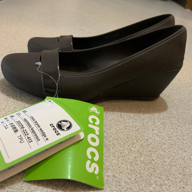 crocs(クロックス)の新品タグ付き crocs クロックス レディースの靴/シューズ(サンダル)の商品写真