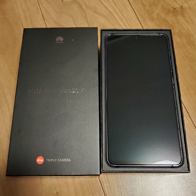 ANDROID(アンドロイド)のHUAWEI Mate20 X EVR-AL00 ファントムシルバー 新品同様 スマホ/家電/カメラのスマートフォン/携帯電話(スマートフォン本体)の商品写真